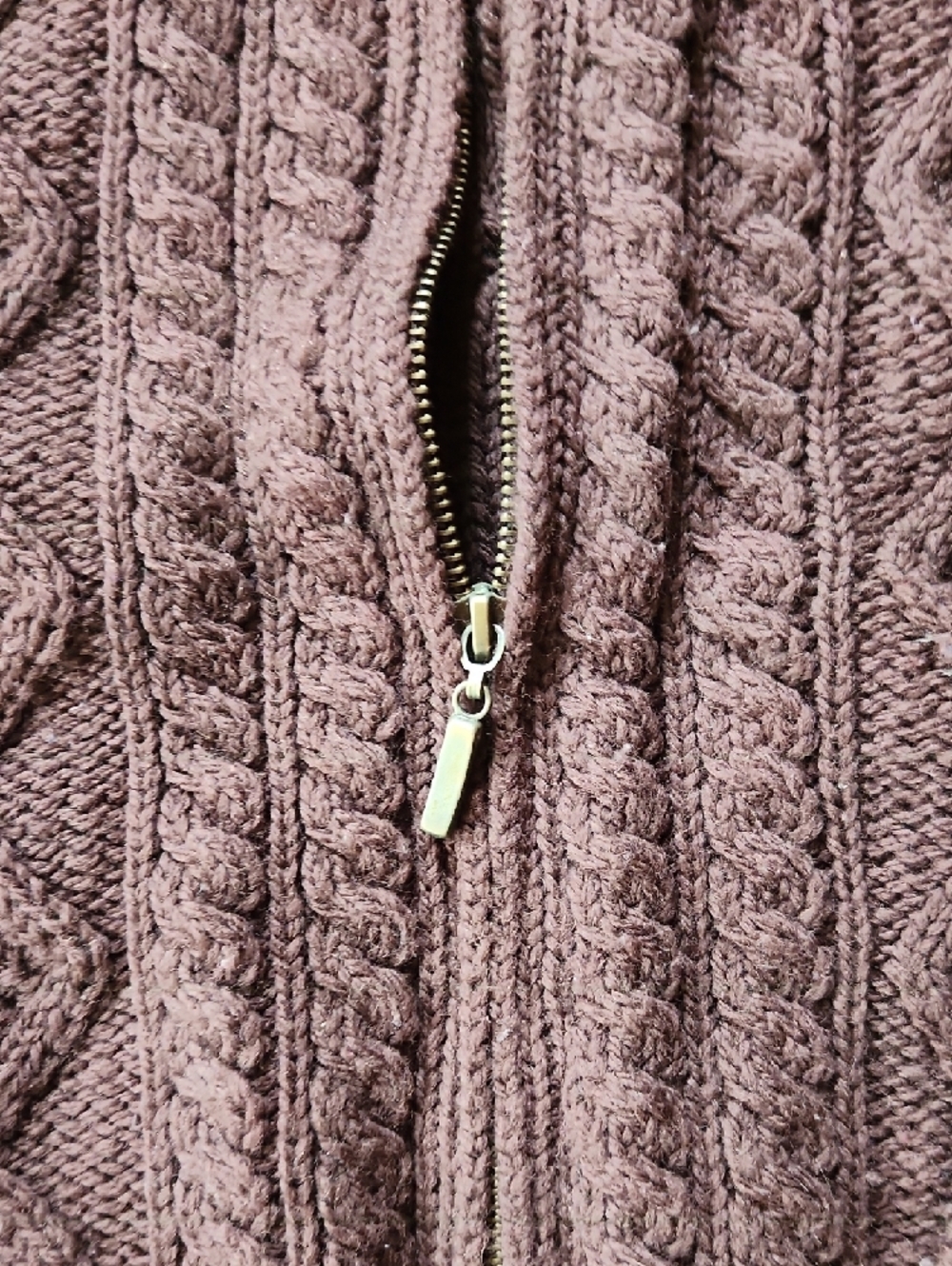 Inis Crafts Irish Merino Wool Cable Knit Cardigan - Picture 5 of 6